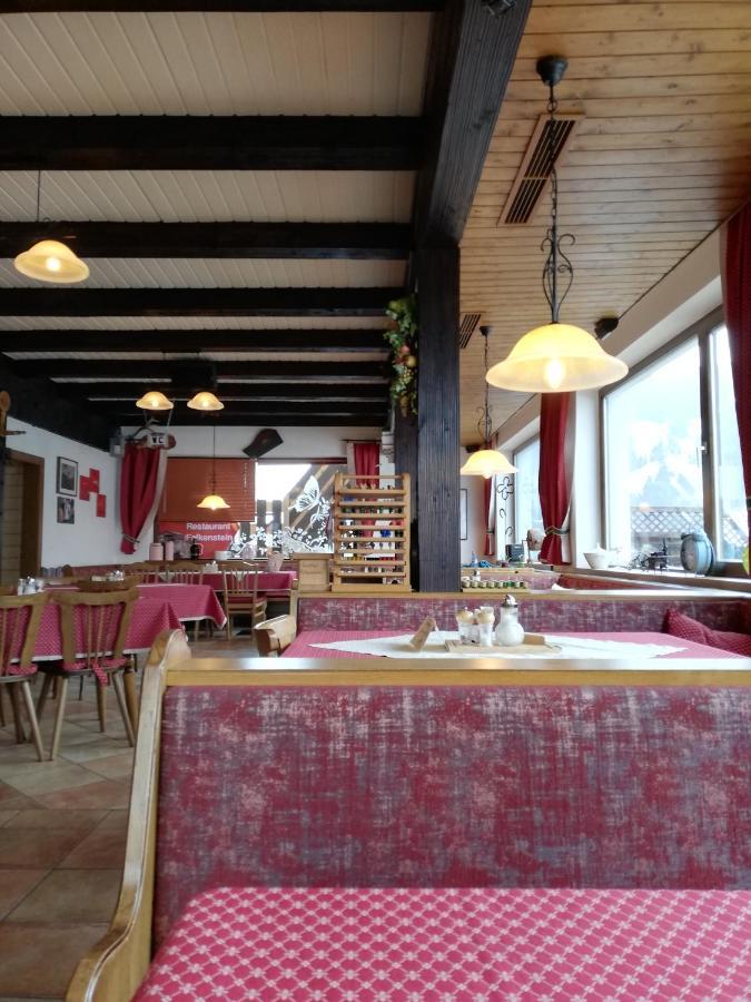 Gruppen Und Familienhof Falkenstein Hotel Кримл Екстериор снимка