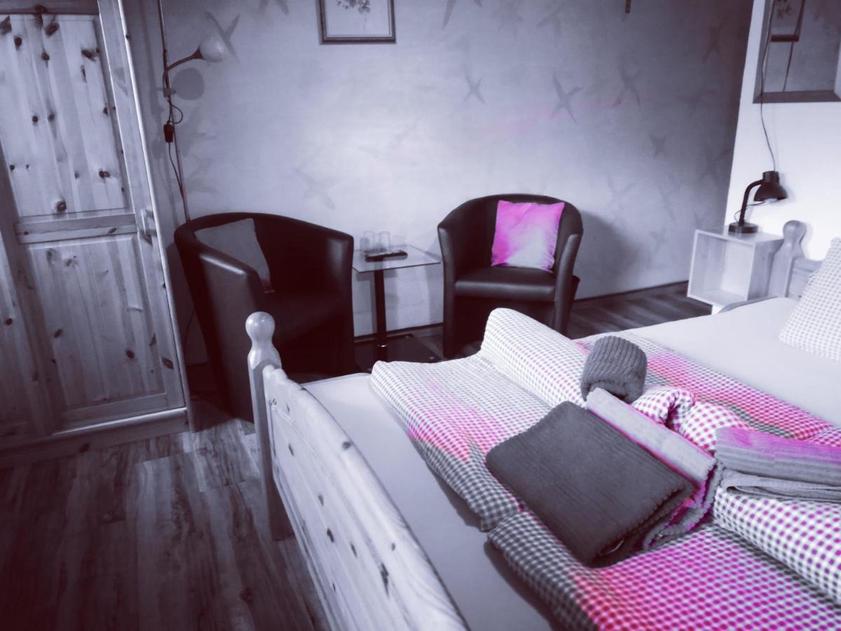 Gruppen Und Familienhof Falkenstein Hotel Кримл Екстериор снимка