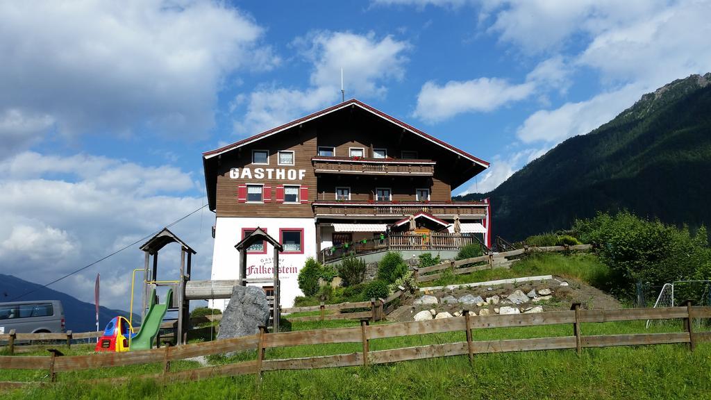 Gruppen Und Familienhof Falkenstein Hotel Кримл Екстериор снимка