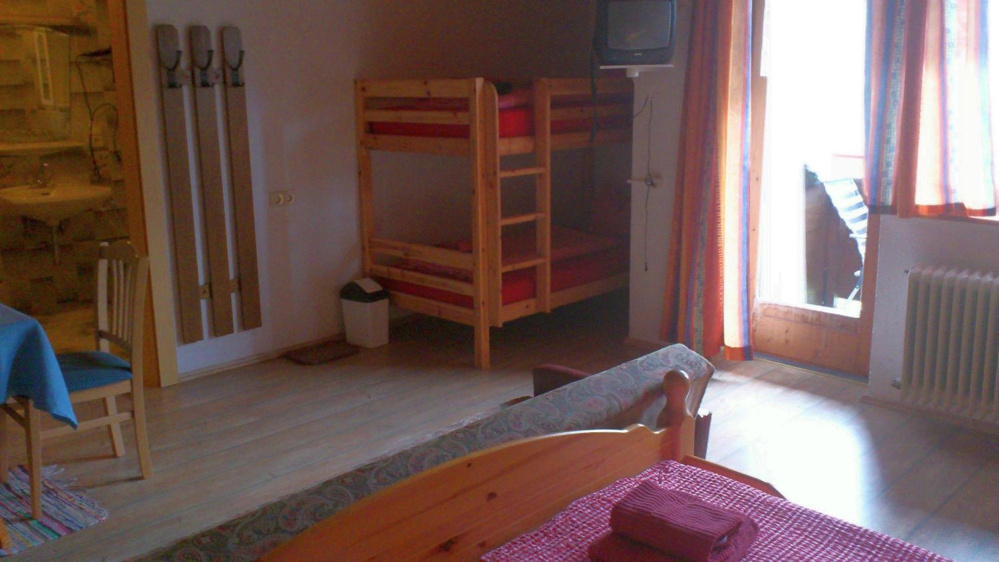 Gruppen Und Familienhof Falkenstein Hotel Кримл Екстериор снимка