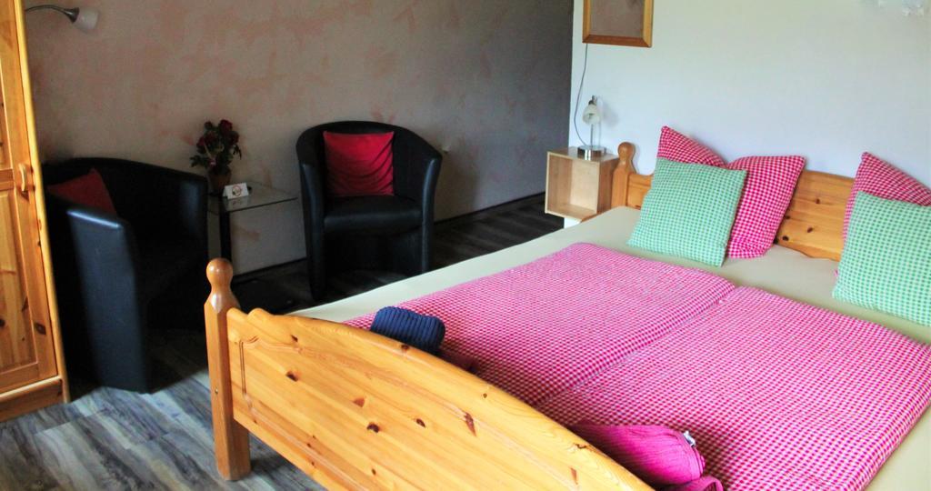 Gruppen Und Familienhof Falkenstein Hotel Кримл Екстериор снимка